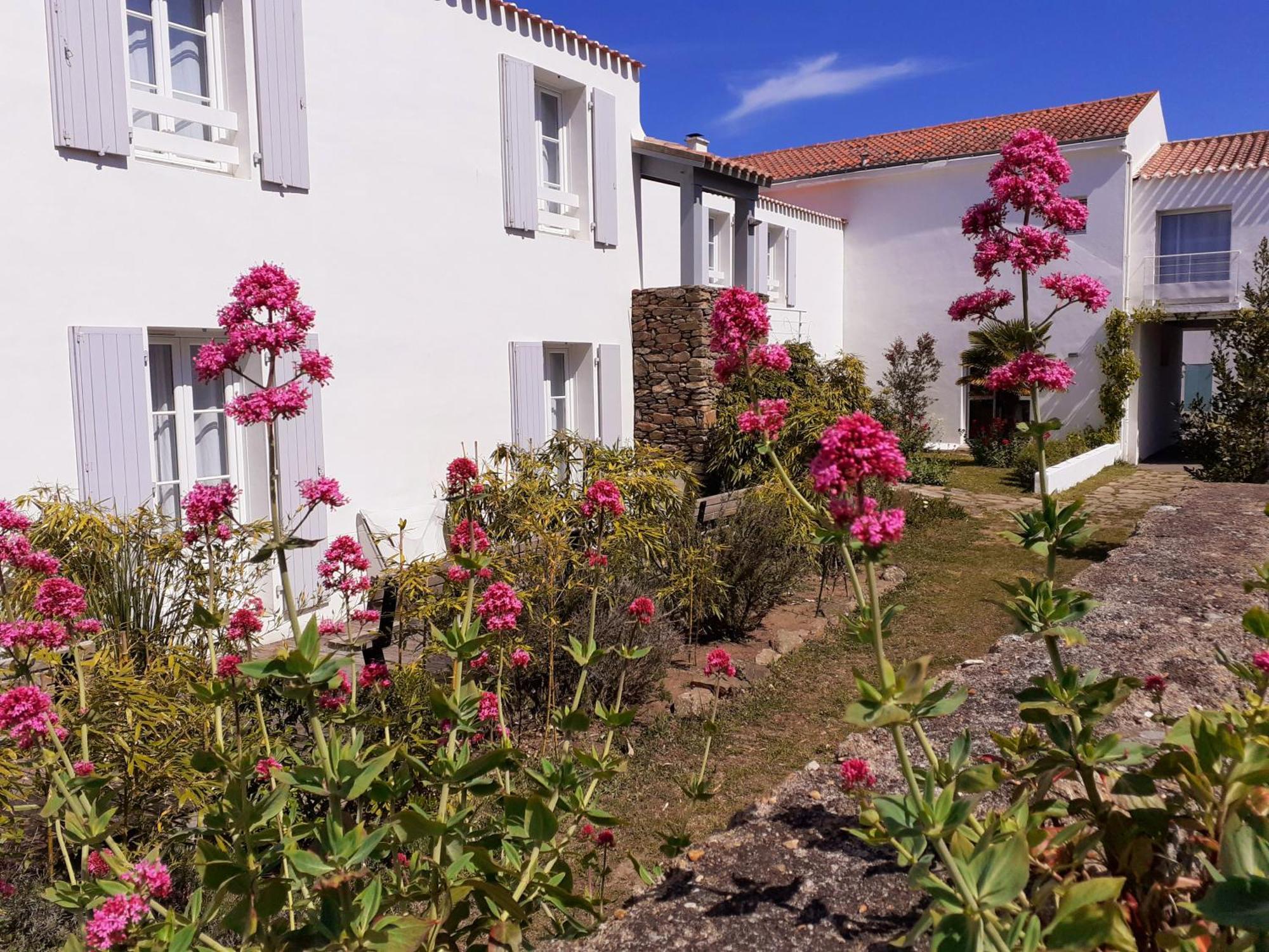 Hotel L'Escale A L'Ile D'Yeu ภายนอก รูปภาพ