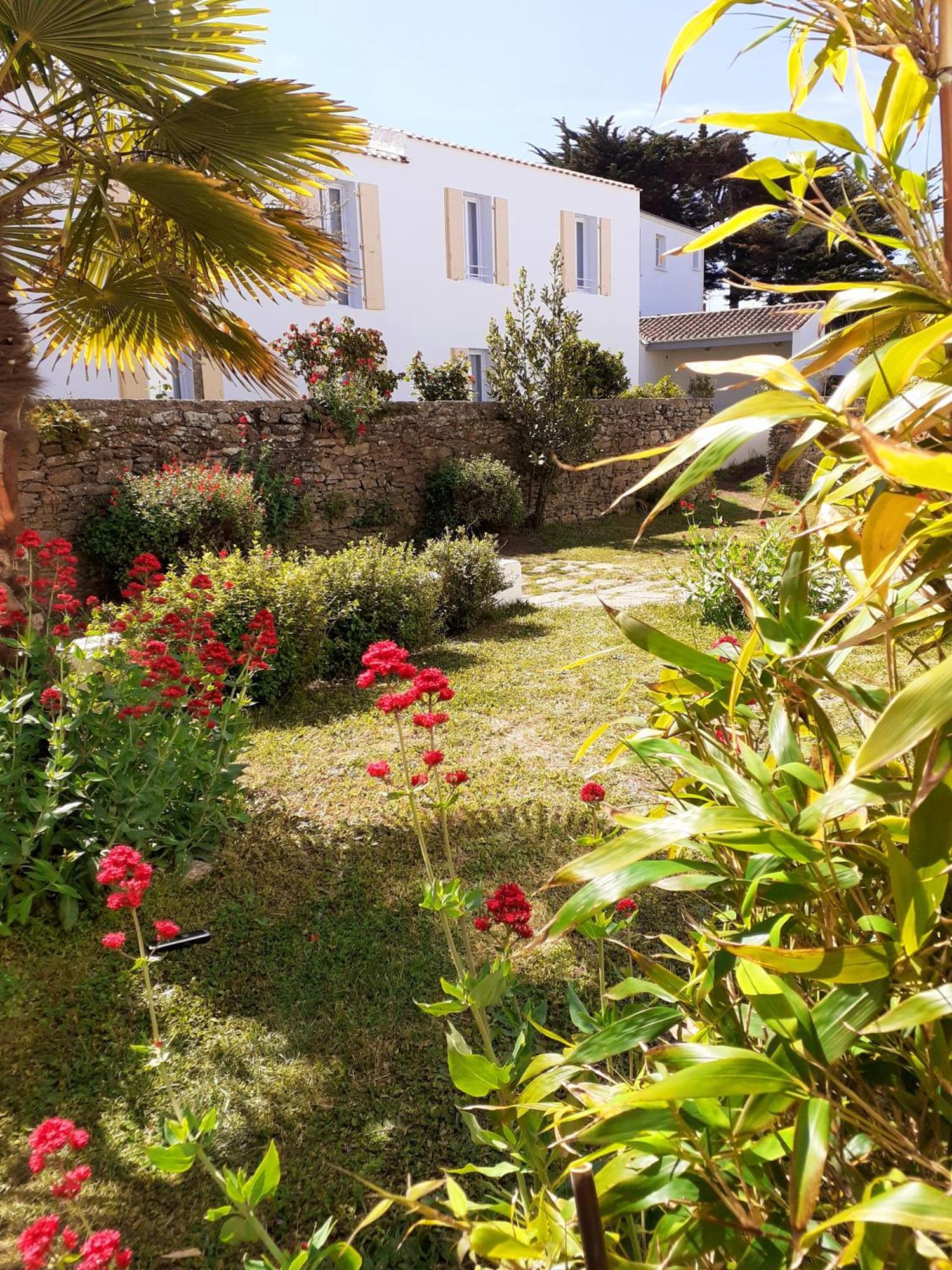Hotel L'Escale A L'Ile D'Yeu ภายนอก รูปภาพ